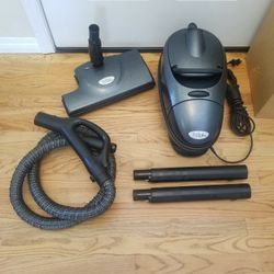 LIKE NEW Cond TRISTAR MG2 VACUUM WITH AMAZING POWER SUCTION  , WORKS EXCELLENT   , IN THE BOX 