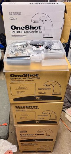 TC/Rubbermaid 402241 Automatic Soap Dispensers!!