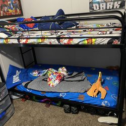 2 Twin Bunk Beds 