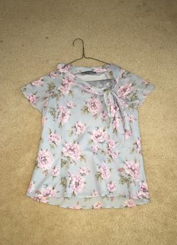 Laura Ashly beautiful top