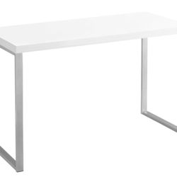 White Desk 