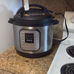 Instant Pot Duo 8 Qt Electric Pressure Cooker, 7-in-1 Slow Cooker, Rice Cooker, Steamer, Sauté, Yogurt Maker, Warmer & Sterilizer