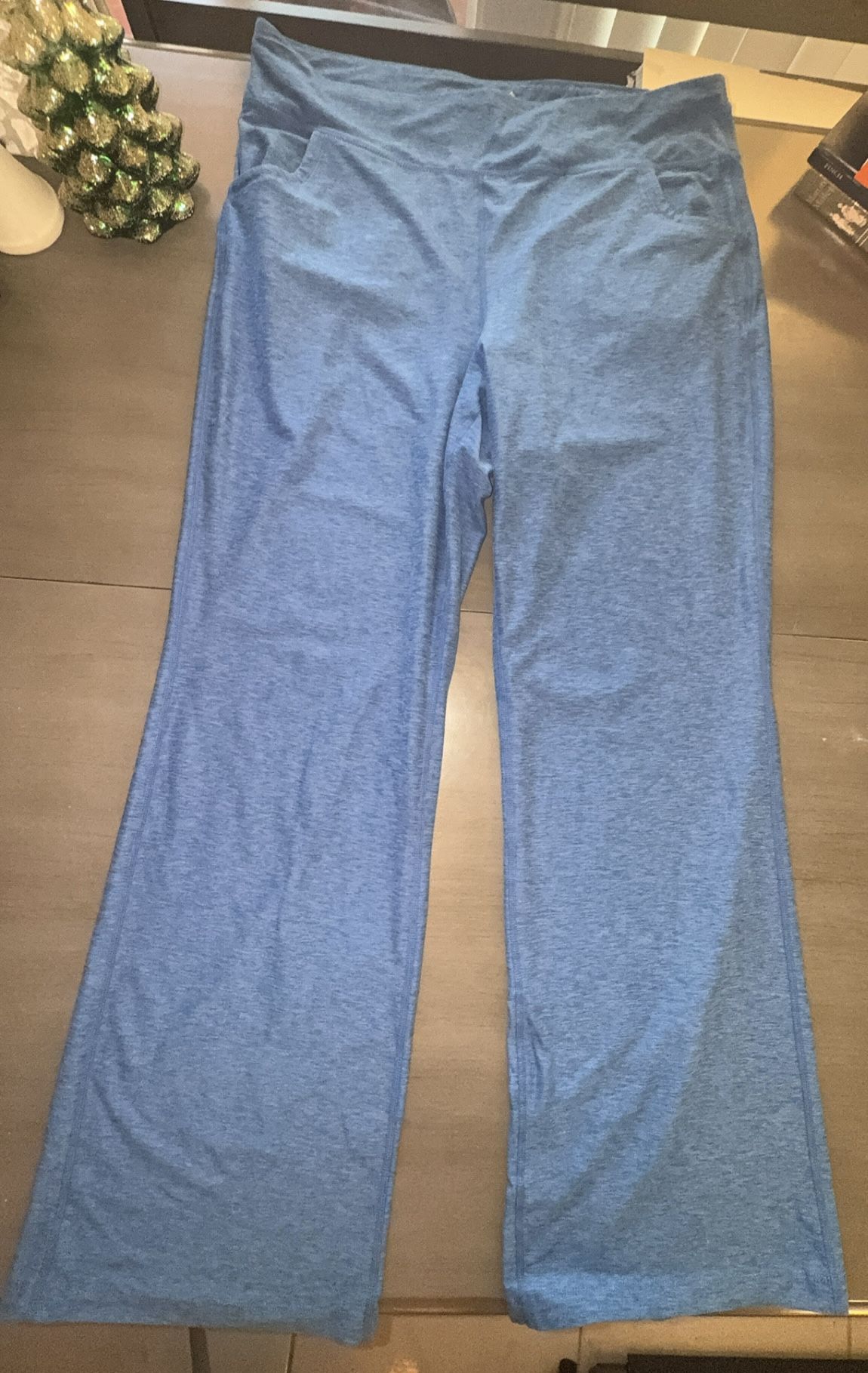 LuLaRoe “Rise” Blue Straight Leg Yoga Pants Leggings - Woman’s Size 2X
