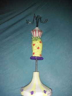 Jewelry holder