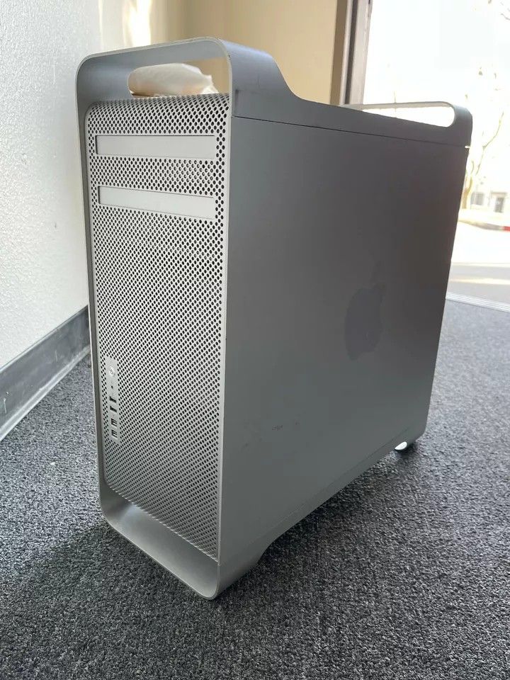 MacPro 2009 Mojave Macデスクトップ MacPro 2009 Mojave Mac