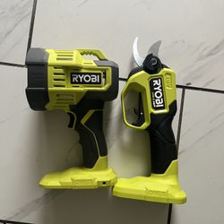 Lámpara Y Cortadora  Ryobi Nuevas  Solo La Hermientas $80 Por Las 2 