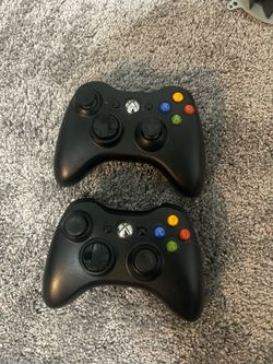 Xbox 360 Wireless Controllers Black – Lot of 2