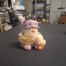 "Grandmas Are Special Human Beans" Grandma & Child Ceramic Keepsake Figurine By Enesco 1981 4.5H X 4.25W SEE DESCRIPTION 