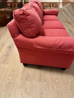 Red rose couch