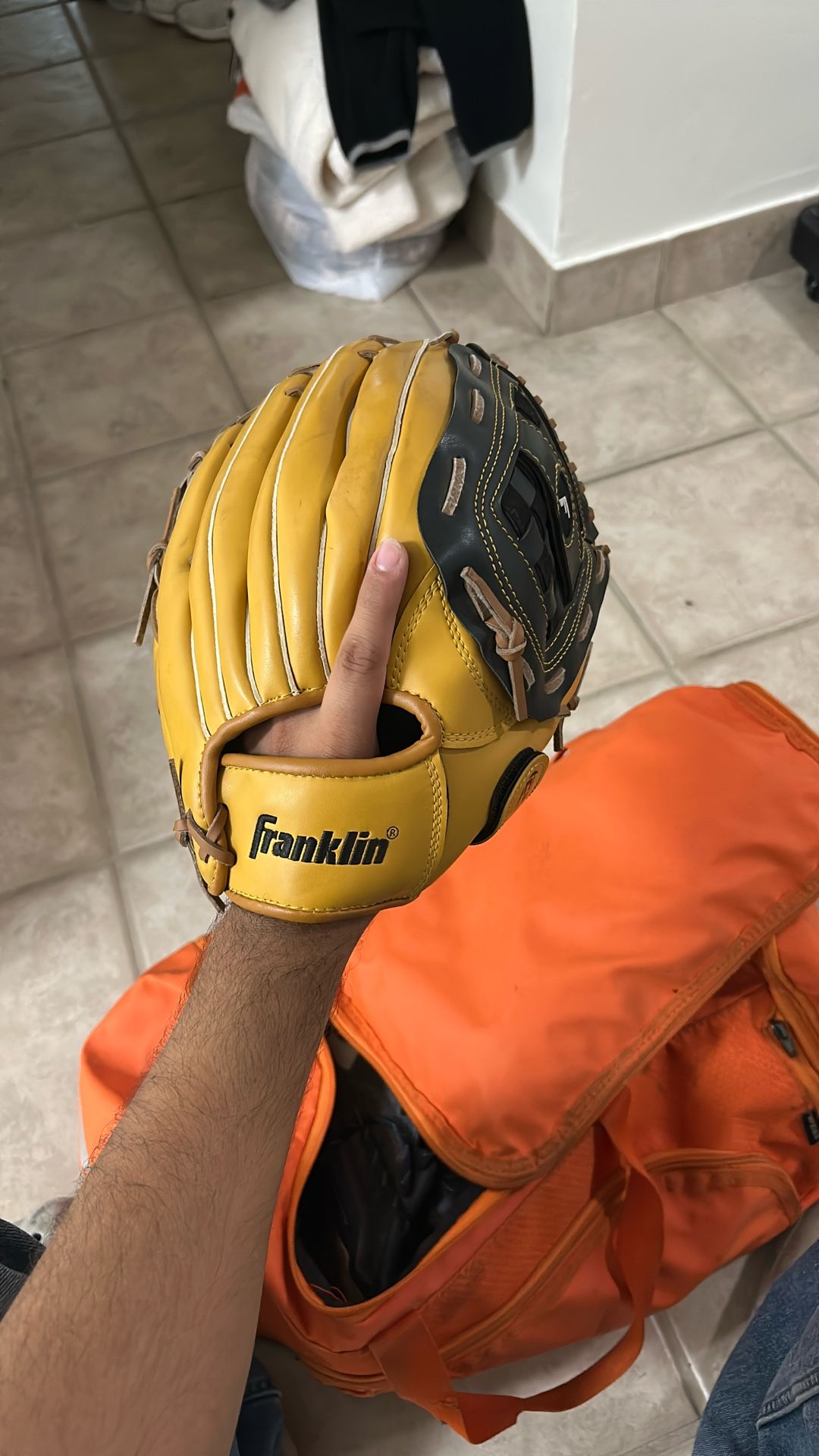 Franklin Baseball 12.5 Catching  Glove 
