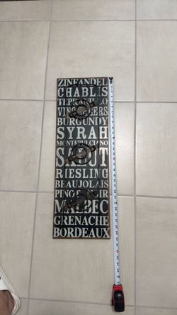 Wine Varieties Wall Sign with Bottle Holders