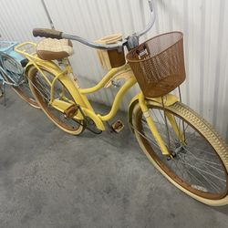 Huffy Nel Lusso Women's Cruiser Bike