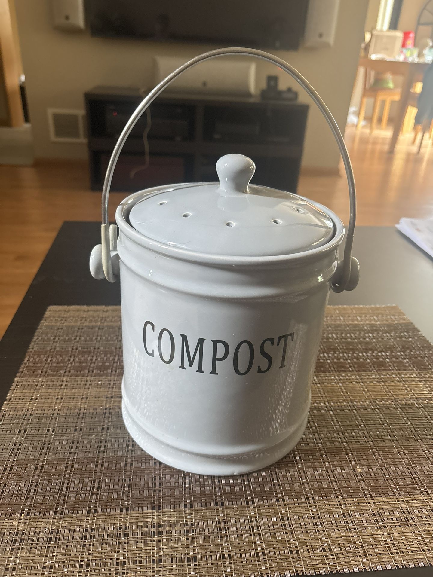Crofton Ceramic Countertop Compost Bin with Handle ~ New No Box , Grey/Green .. Very Nice