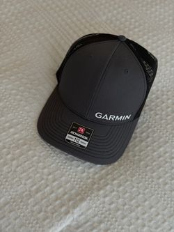 Garmin hat