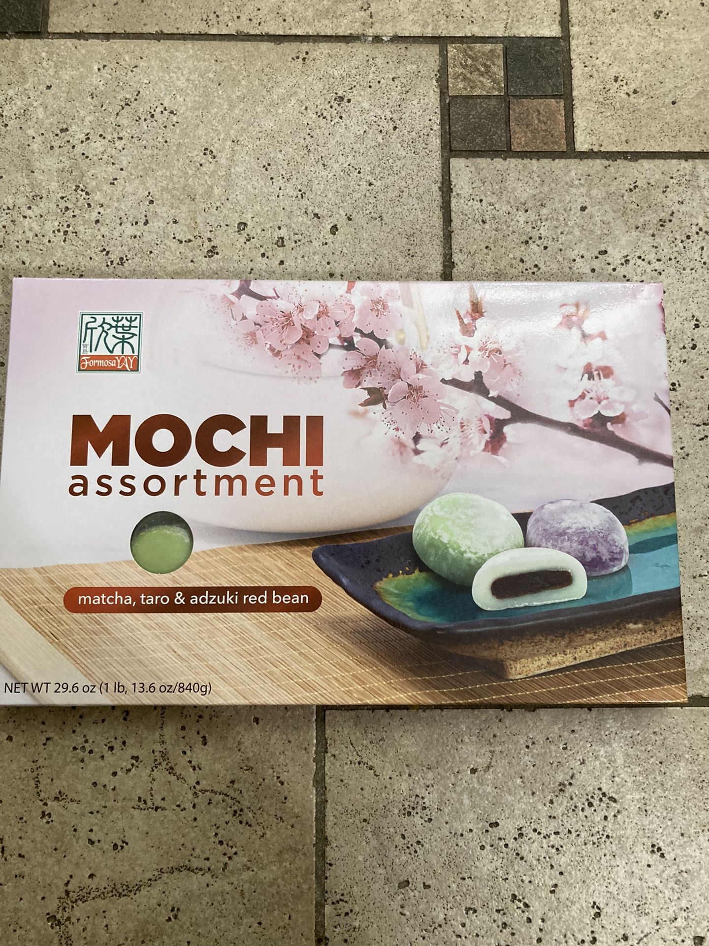 NWT Formosa Japanese Mochi Assortment Pack with Matcha Green Tea, Taro & Red Bean