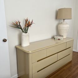Lane Dresser - Vintage Cream 