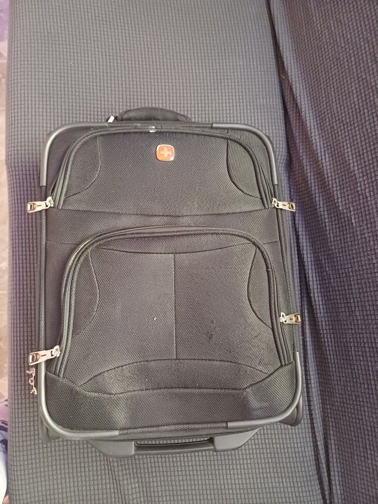 Swiss Small Carry On Luggage