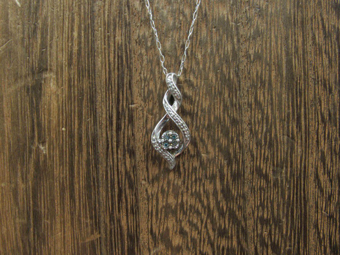 22 Inch Sterling Silver Blue And Clear Small Diamond Rustic Pendant Necklace