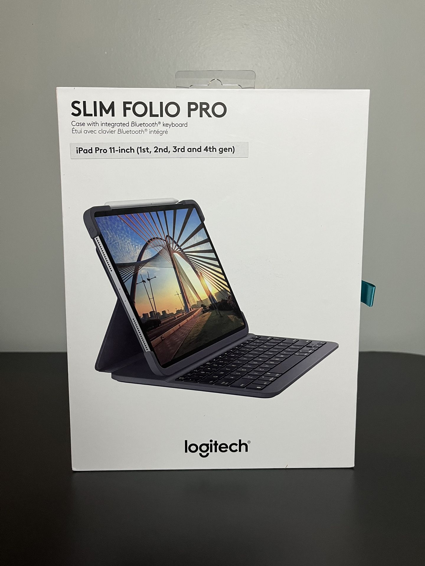 Logitech Slim Folio Pro Backlit Bluetooth Keyboard Case for iPad Pro 11-inch
