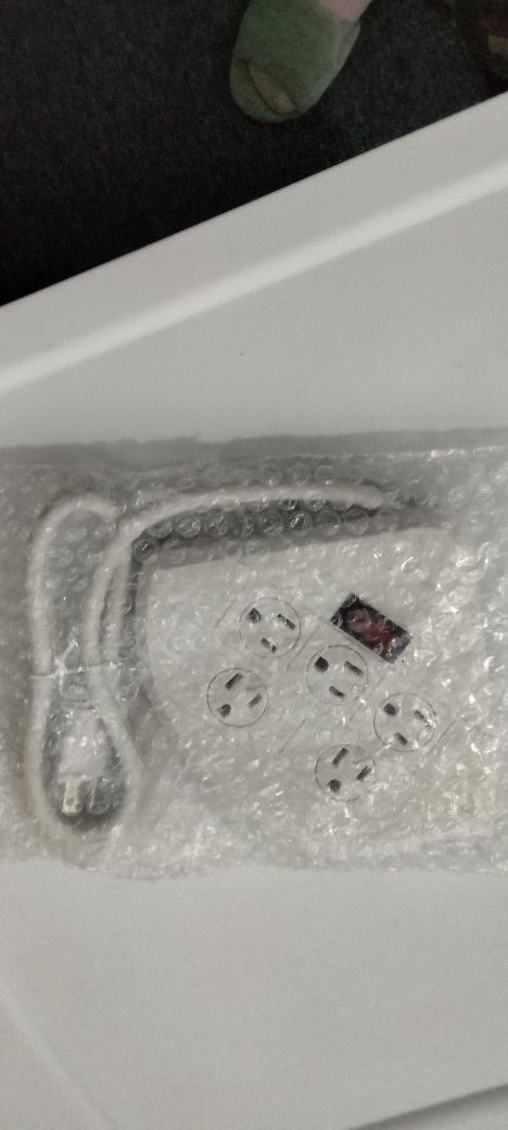 New Corner 5 Plug Outlet