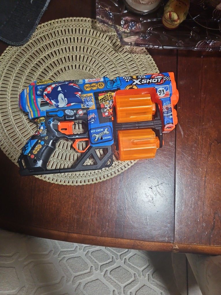 X Shot Sonic Great Condtiton Can Hold 12 Bullets 