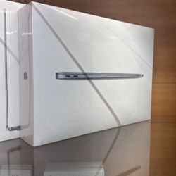 Brand New Sealed Apple MacBook Air M1 8 GB 256