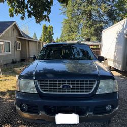 2004 Ford Explorer
