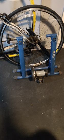 Specialized Secteur Bike And Trainer