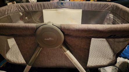 Evenflo Bassinet
