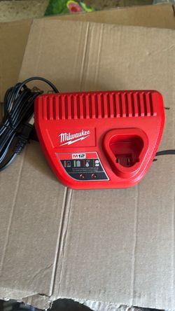M12 Milwaukee charger