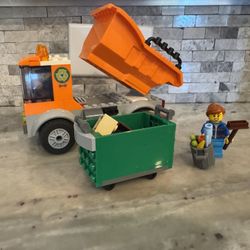 LEGO City Great Vehicles Garbage Truck Building Kit (90 Pieces); #60220 - complete & built! 
