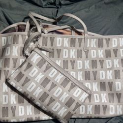 DKNY HANDBAG