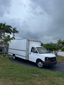 08 GMC box truck