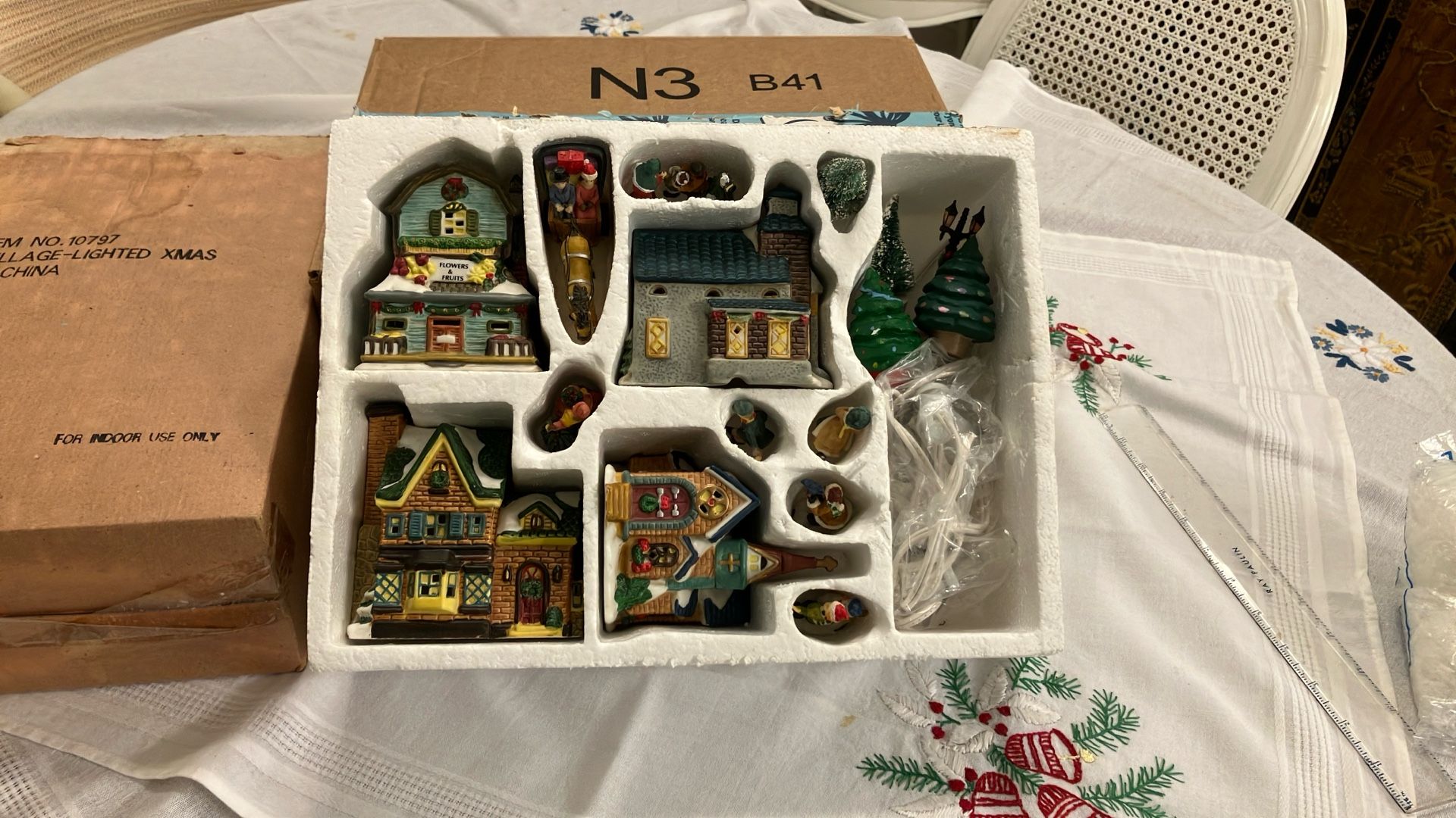 16 Piece VILLAGE  LIGHTED XMAS 