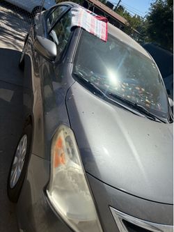 Nissan versa