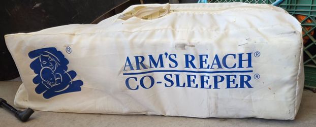 Side sleeper bassinet