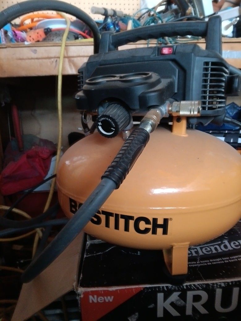 Bostitch 6 GAL Air Compressor 