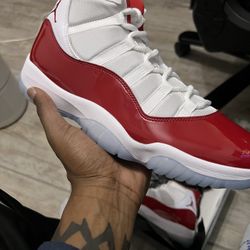 Cherry 11s DS Size 12