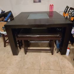 Dining room table w/ 4 chairs & 2 benches