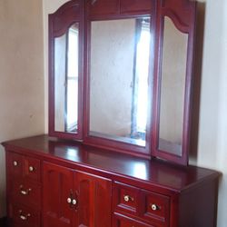 Hardwood Bedroom Dressers