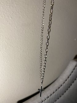 Cross chain/necklace