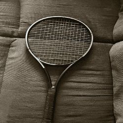 Dominate the Court with Top-Tier Tennis Racquets! poor score