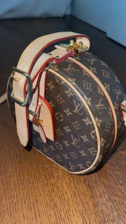 PETITE BOITE CHAPEAU (Louis Vuitton)