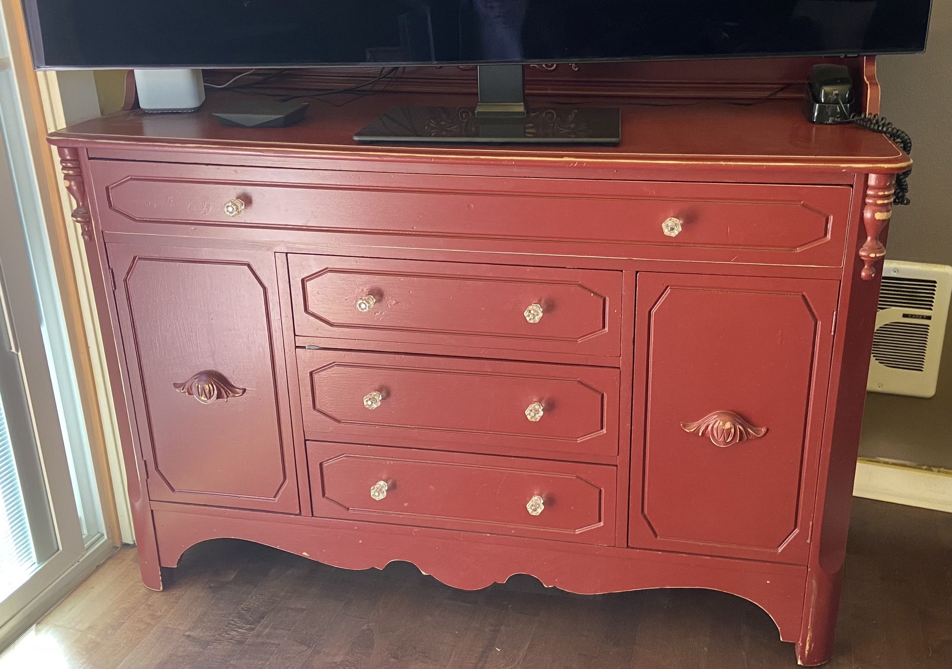 Dresser