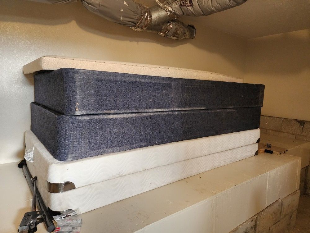 Free!! 4 Twin Box Springs, King Bedframe And Headboard