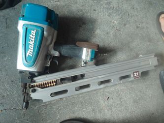 makita Pneumatic 3-1/2 in. 21° Full Round Head Corded Framing Nailer