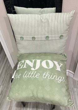 Decorative pillows
