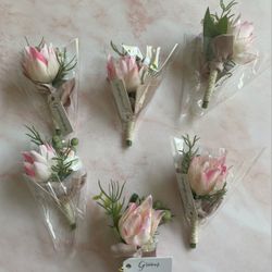 Lings Moment Boutonnières 