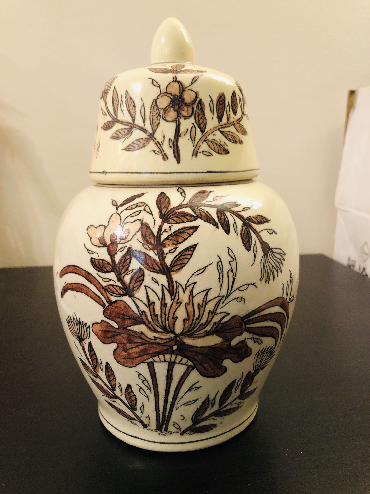 Vintage Ceramic Asian Ginger Jar 