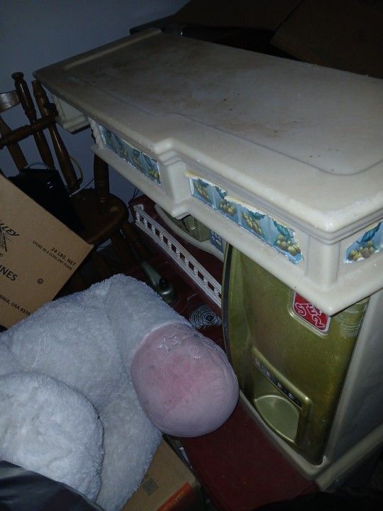Kids Play Kitchen